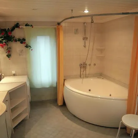 Nooruse Apartamento Kuressaare